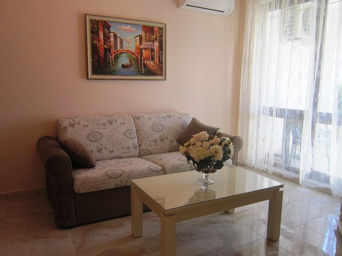Aparthotel Artur Sveti Vlas Εξωτερικό φωτογραφία